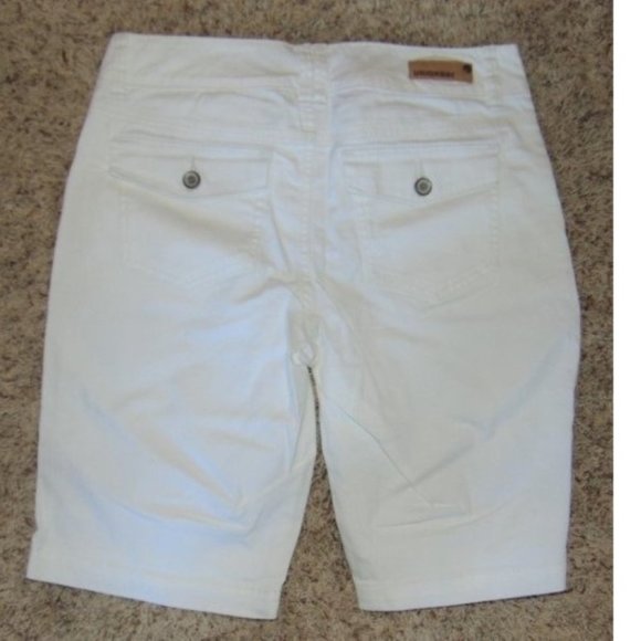 Womens Bermuda Shorts Unionbay White Blanche sz 17 Midrise Jr Girls Straight Leg - Picture 4 of 4